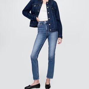 GAP Women's Light Blue Ankle Jeans